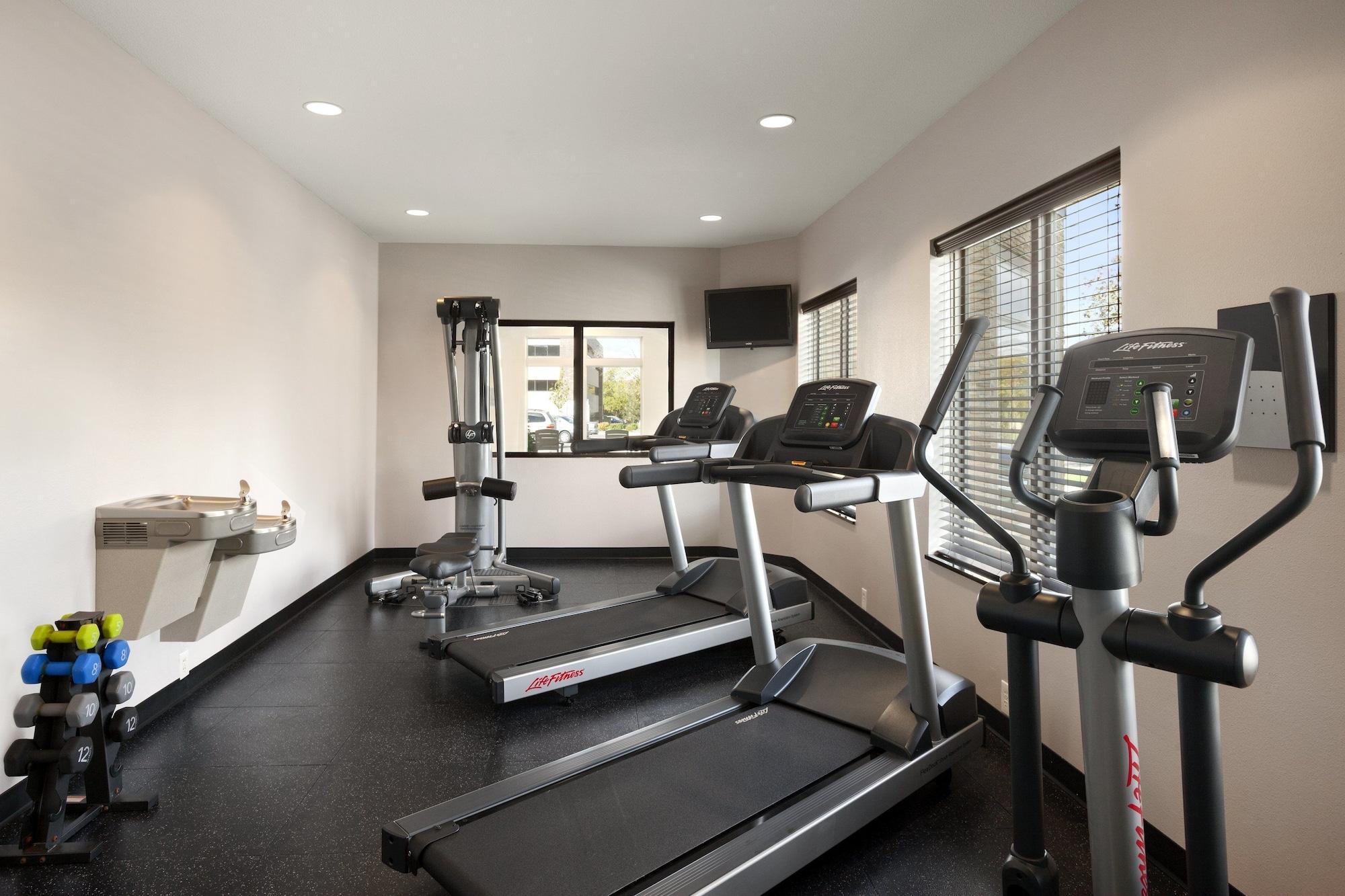 Country Inn & Suites By Radisson, Indianola, Ia Экстерьер фото